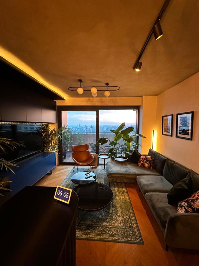Apartamento Skyline Elegance With Free Parking Bratislava Exterior foto